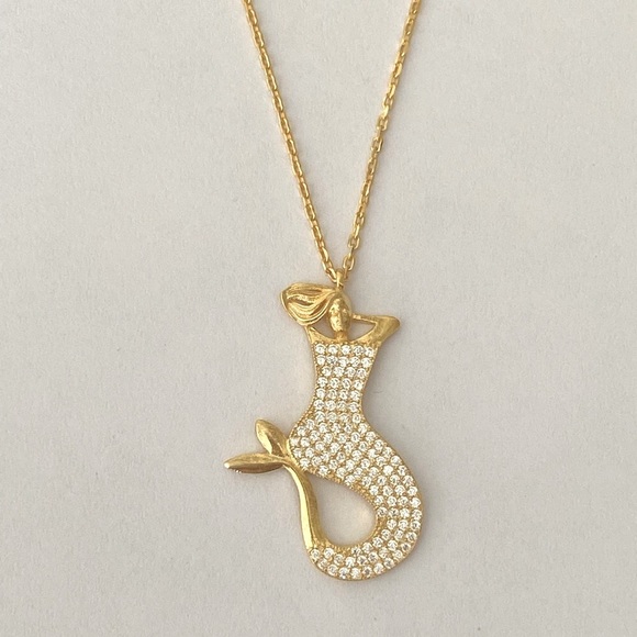 Other - 🧜‍♀️Mermaid 925 silver cz necklace 18k yellow gold plated